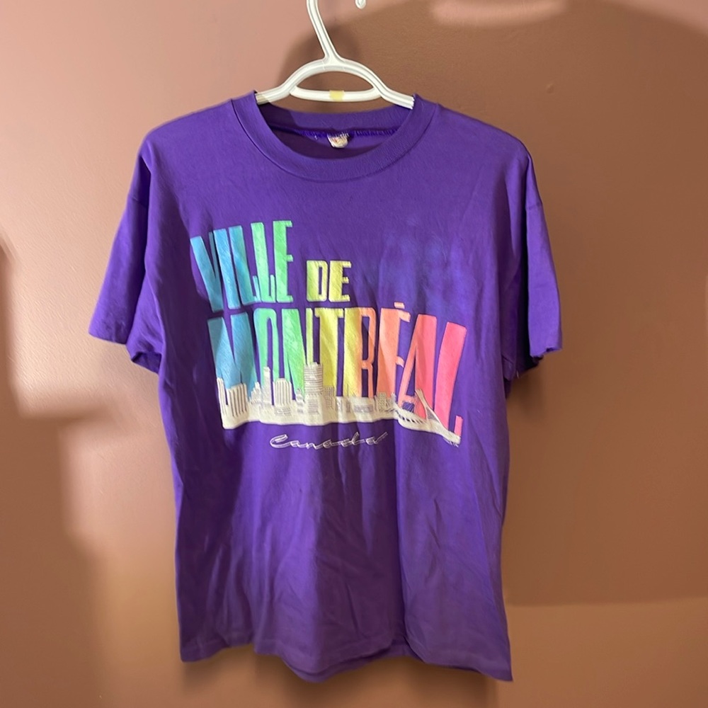 Vintage metro Montreal Canada tee shirt
